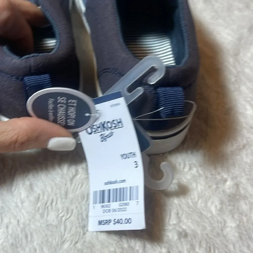 NWT oshkosh b’gosh slip on shoes youth 3